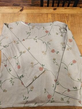 Source Unknown Taupe Floral Boatneck Sweatshirt with Pink Roses